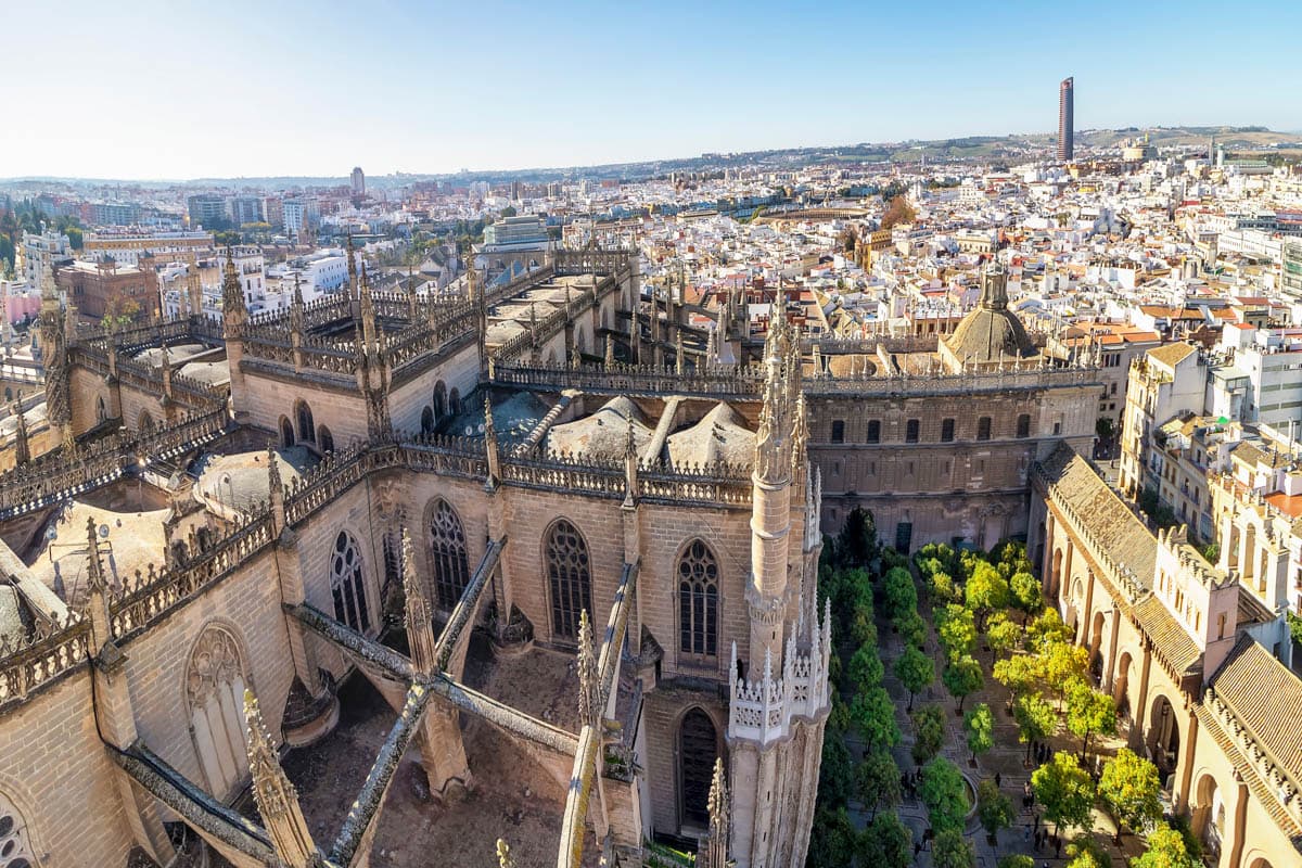 Vue depuis la Giralda sur la Cathédrale de Séville